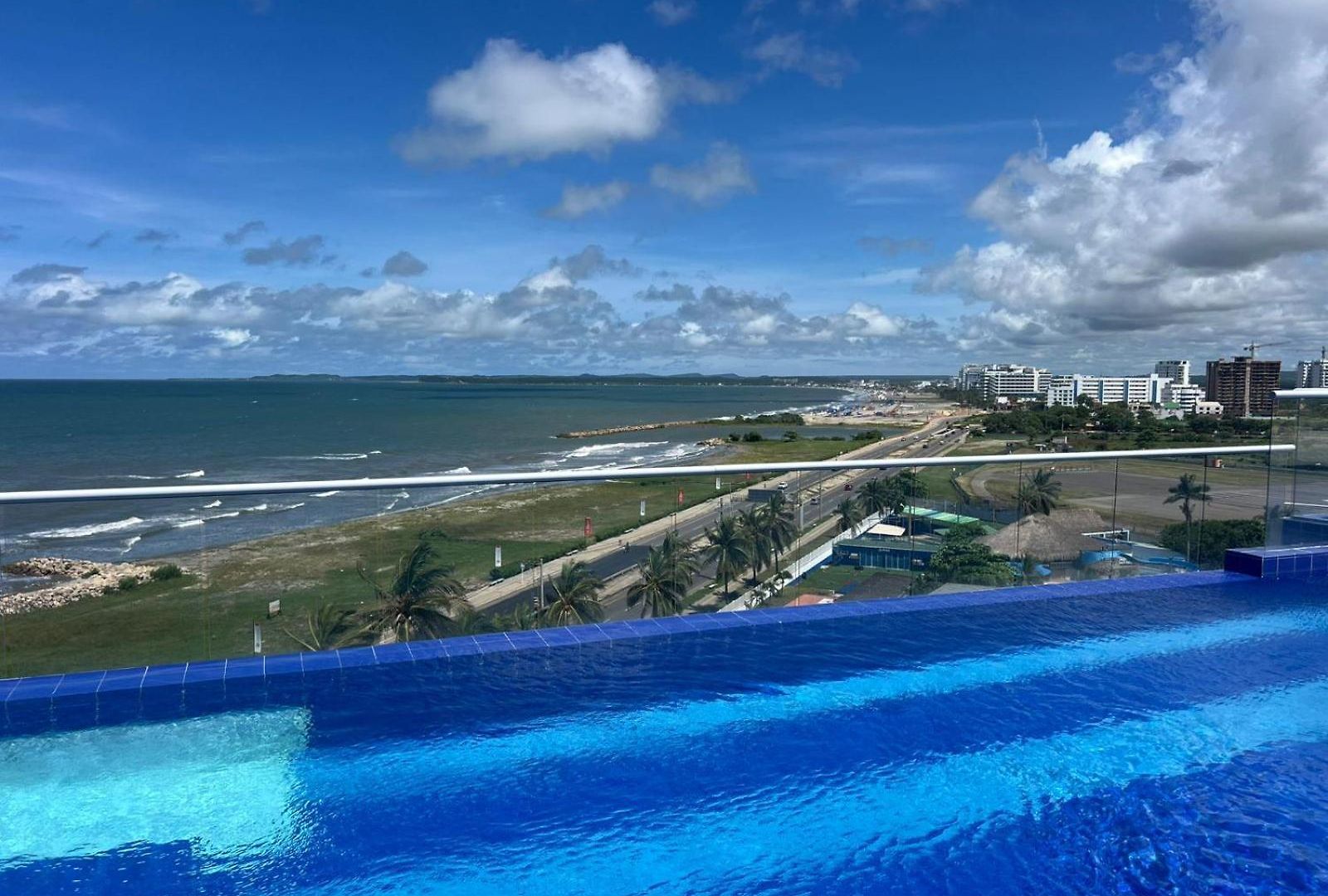 Ocean Drive Magnifica Vista Y Piscina Apartment